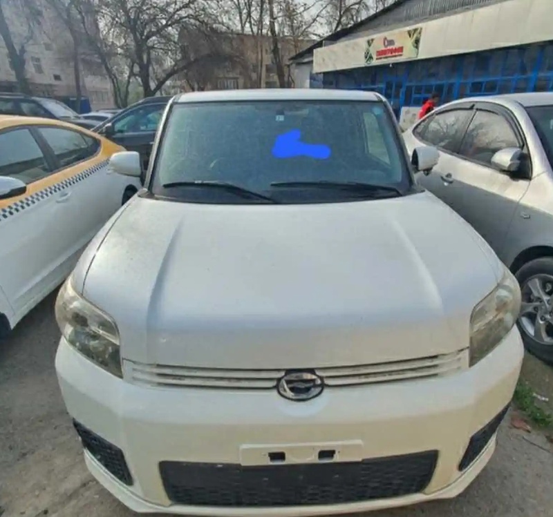 Лобовое стекло от Toyota Rumion